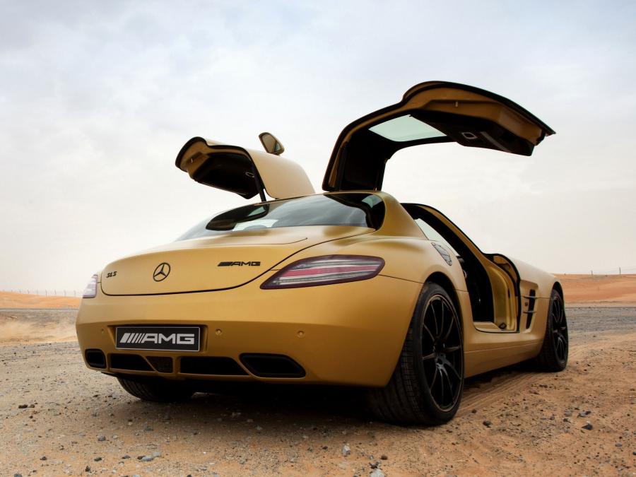  Mercedes-Benz SLS AMG Desert Gold 2010 года  (фото 17 из 29)